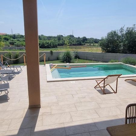 Villa Mira Póla Kültér fotó